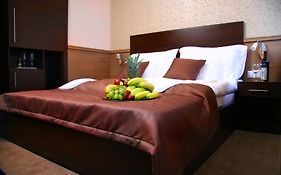 Central Hotel 21